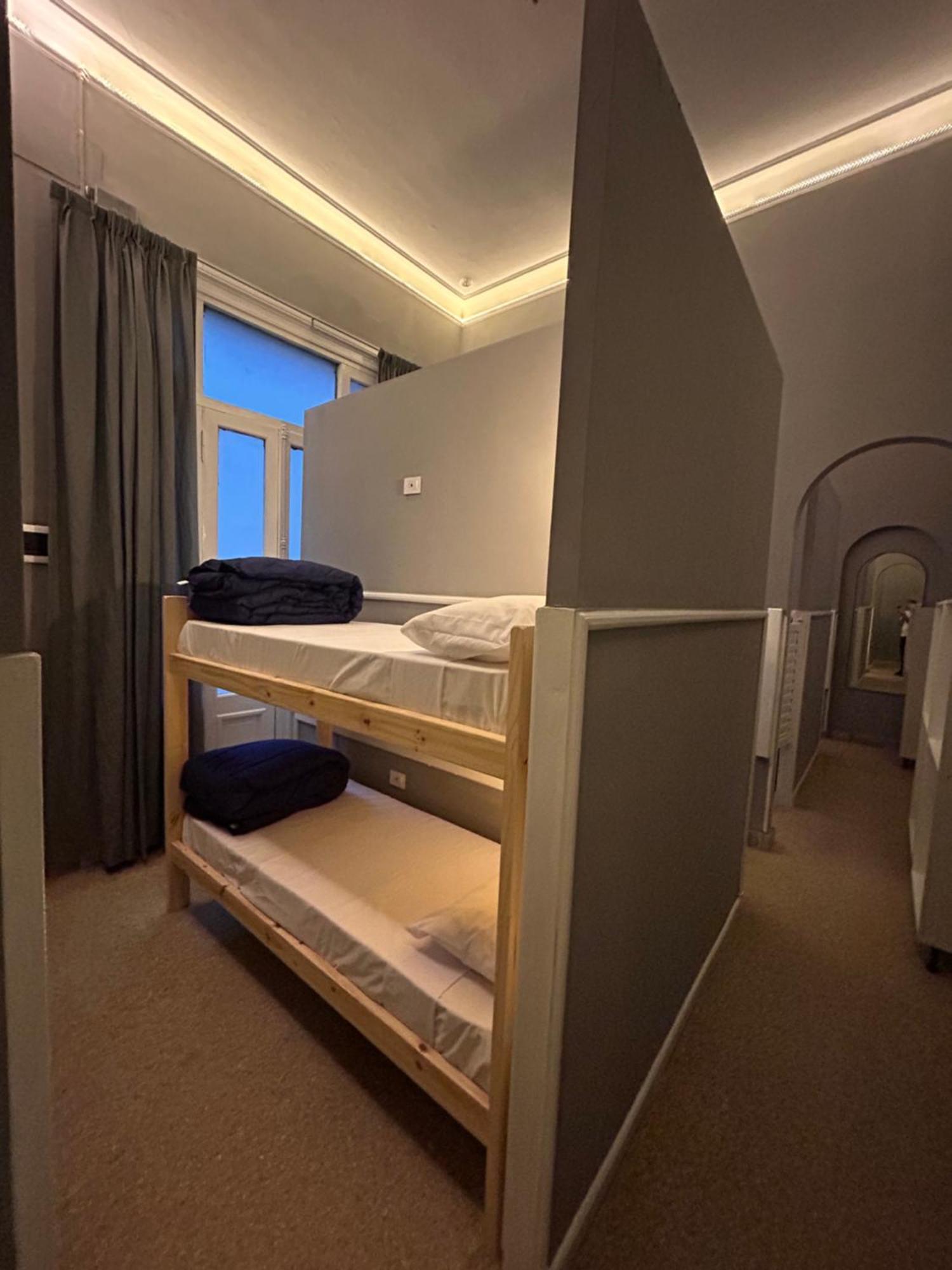Cama de Solteiro em Dormitório Misto